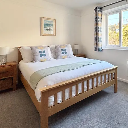 Holiday home Harlowe Hideaway Two Bedrooms With Parking Mousehole